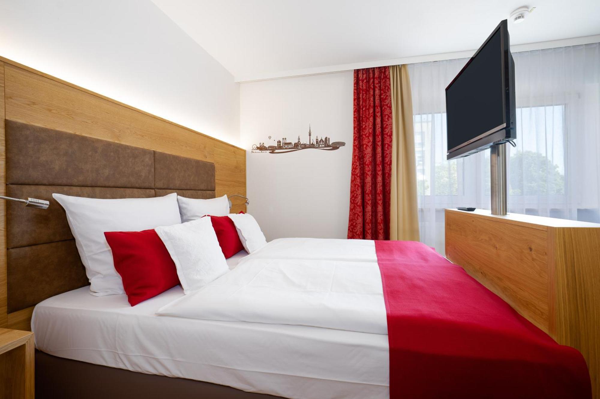 Park Hotel Laim München Exteriör bild