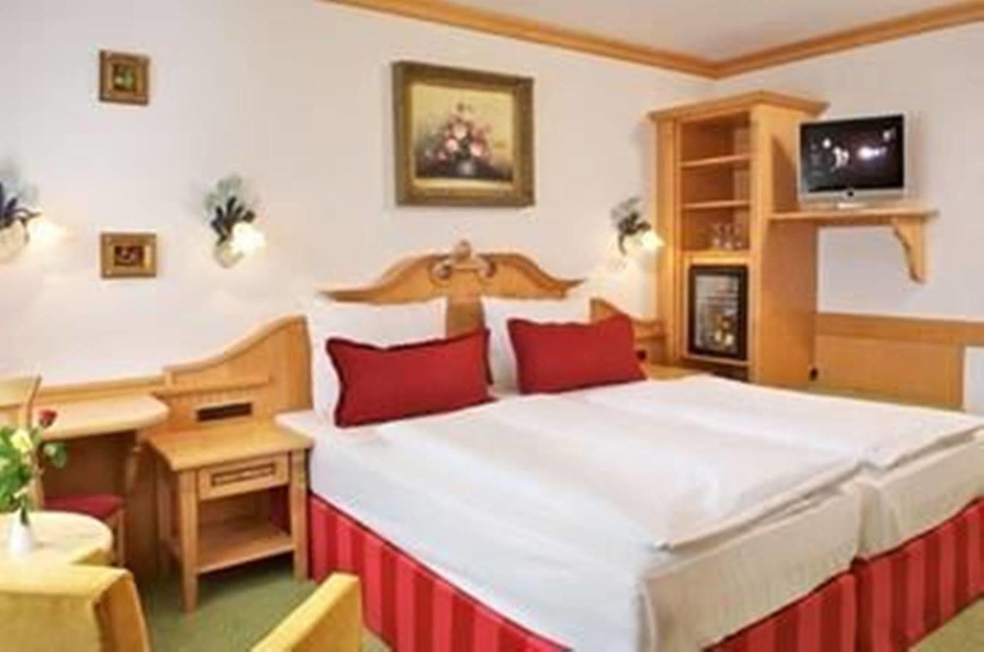 Park Hotel Laim München Rum bild