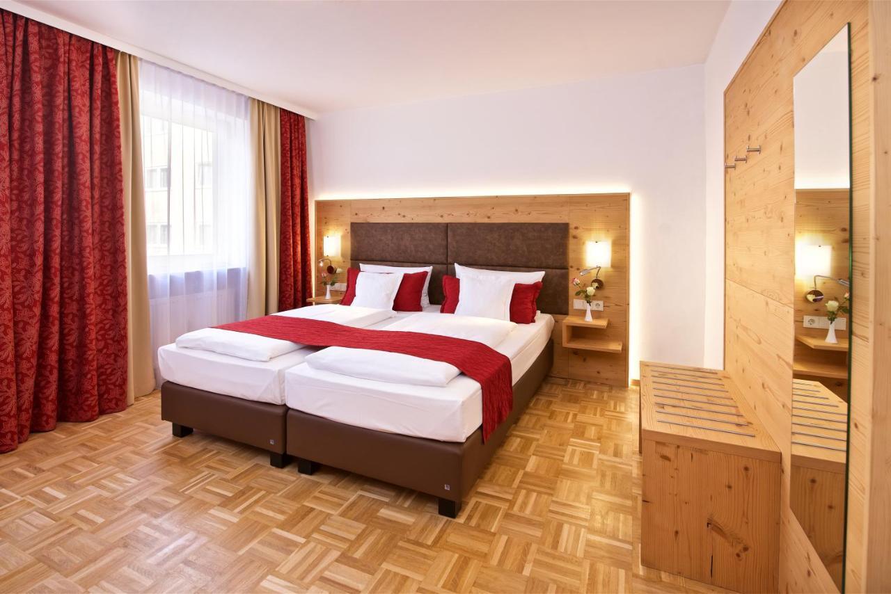 Park Hotel Laim München Exteriör bild